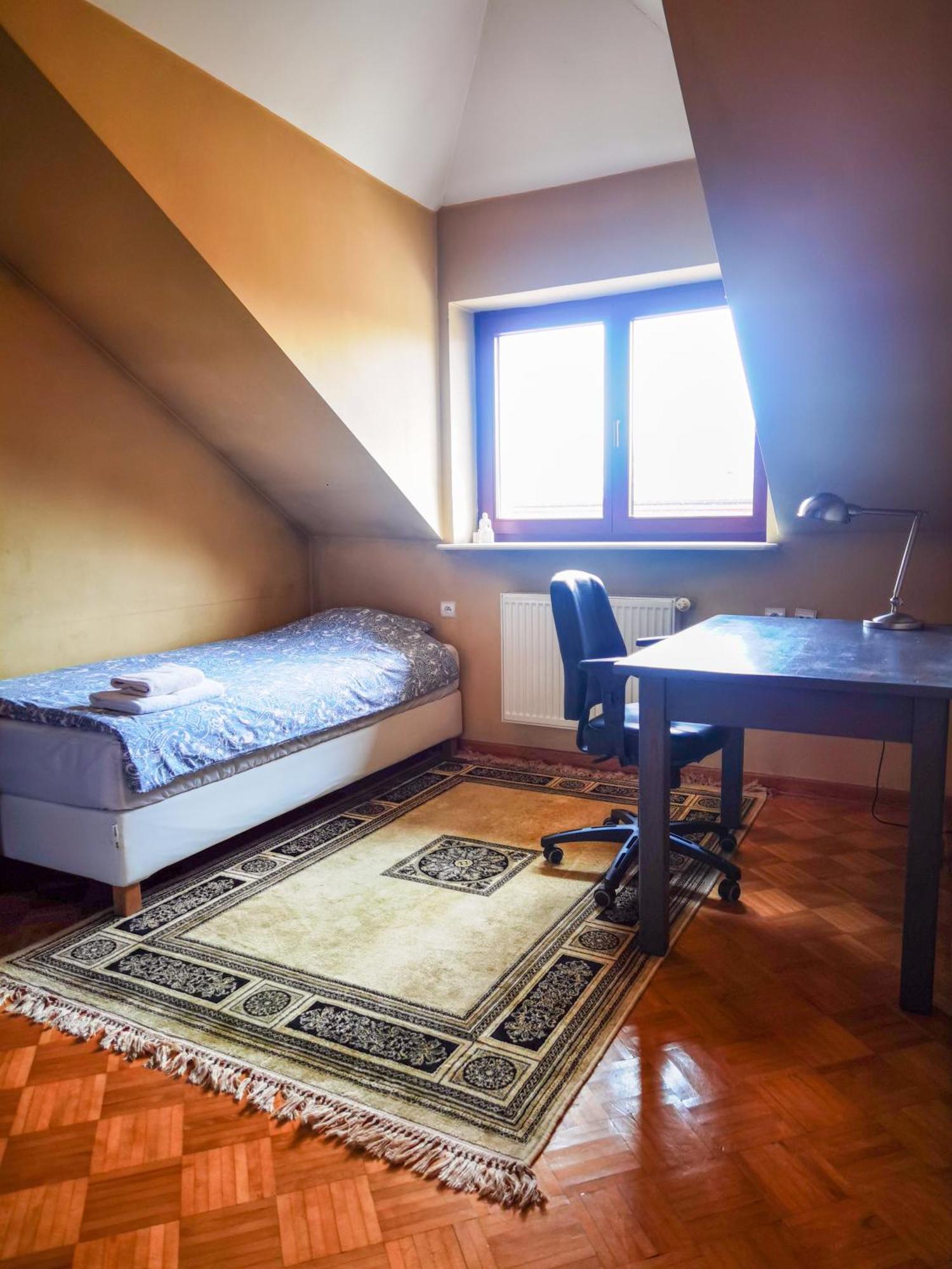 Feels Like Home Metro Zacisze Varşova Dış mekan fotoğraf